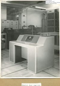 61877  LEO I Control Desk  (1954)