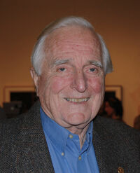 Douglas Engelbart is born