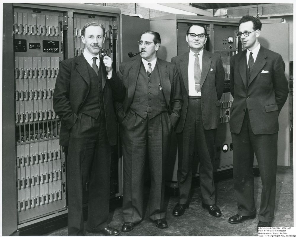 Photograph of 61010  The Men Who Made The Xeronic