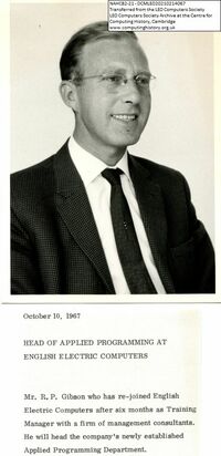 68144 Executive photo portraits: Bob Gibson