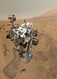 Curiosity rover lands on Mars