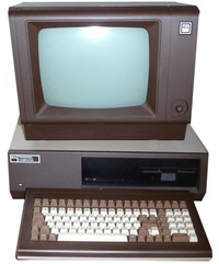 ICL Personal Computer Model 30 8120/05